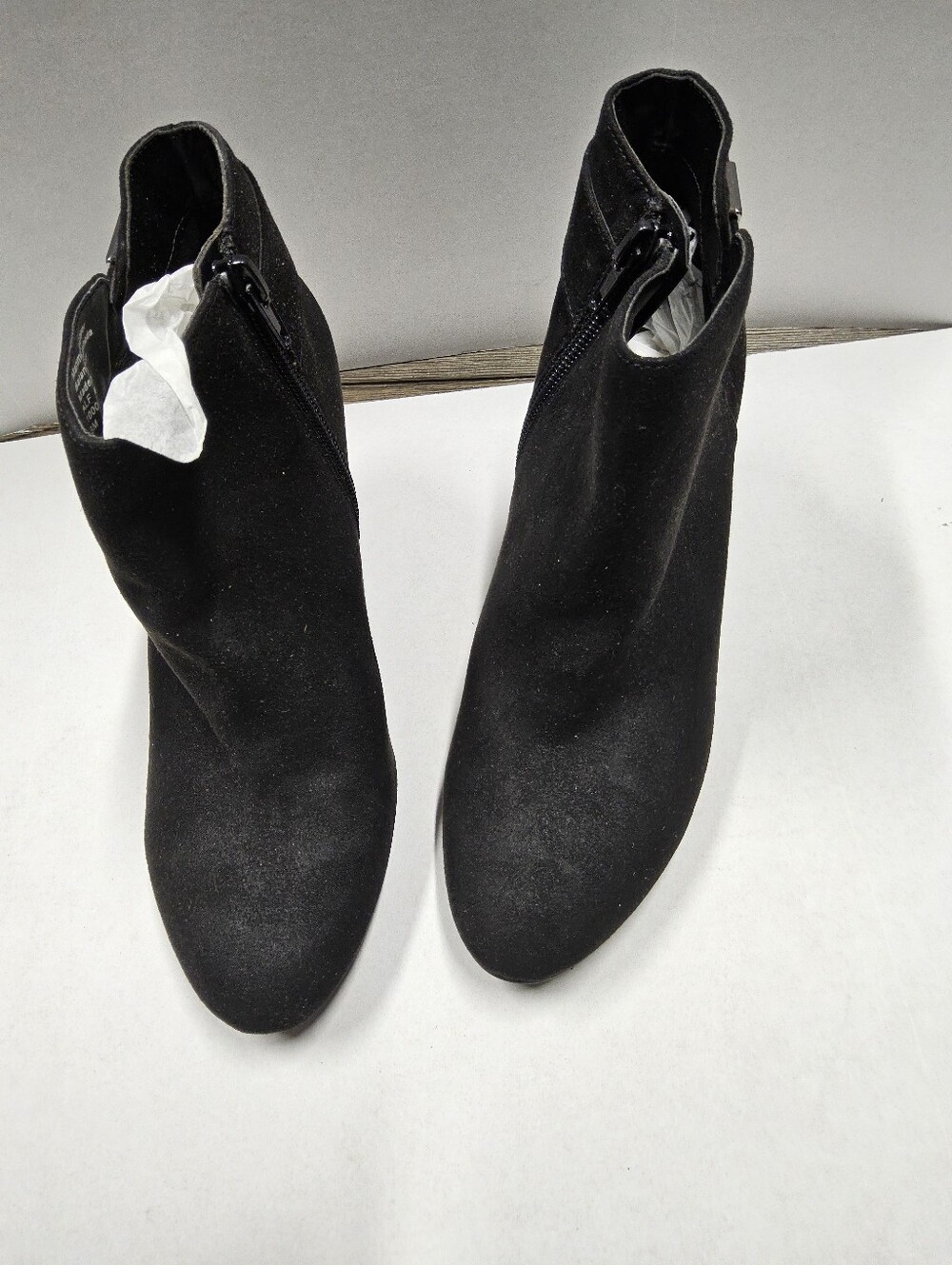 NWOT Size 6M Alfani Flex Women’s Black Suede Ankle Boots